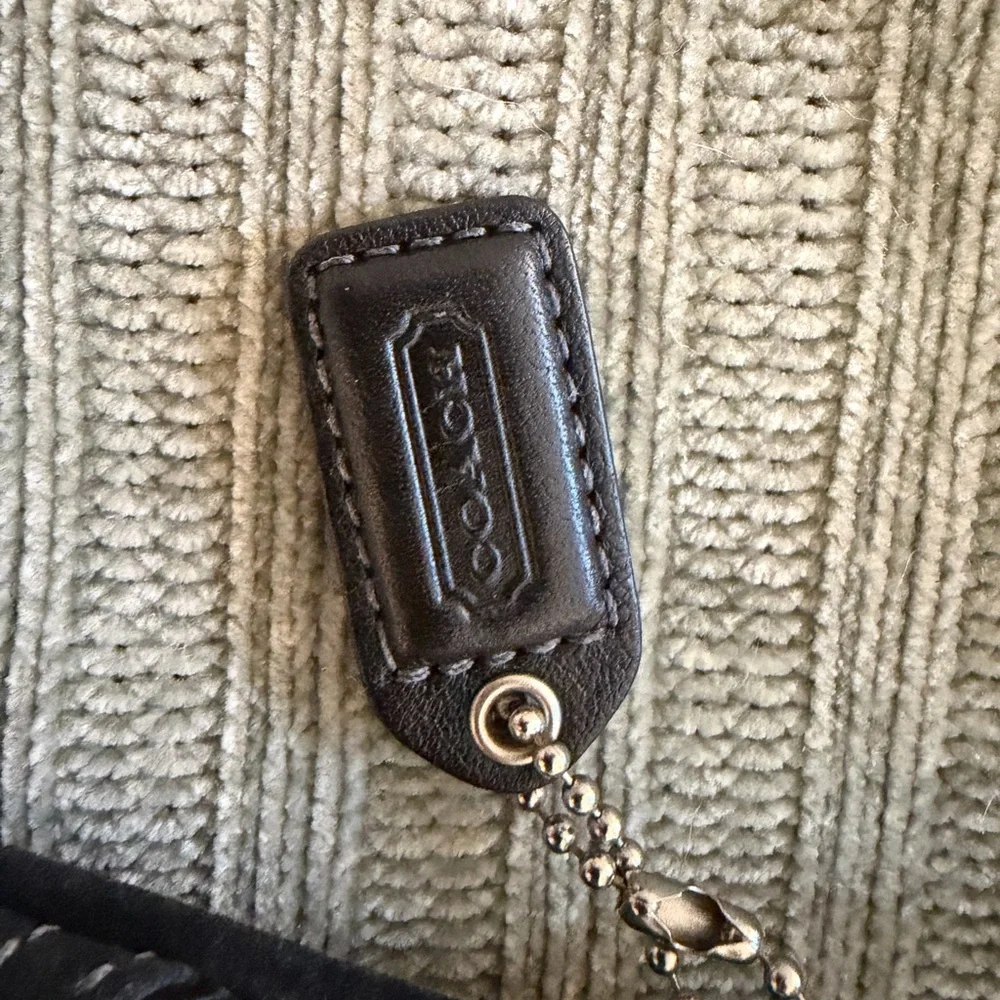 Vintage Coach Wristlet - Picture 3 of 3
